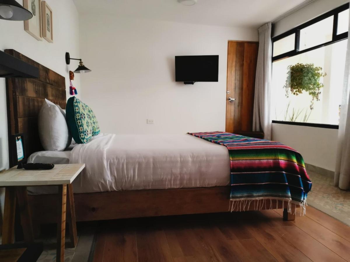 Santa Josefita B&B โชลูลา ภายนอก รูปภาพ